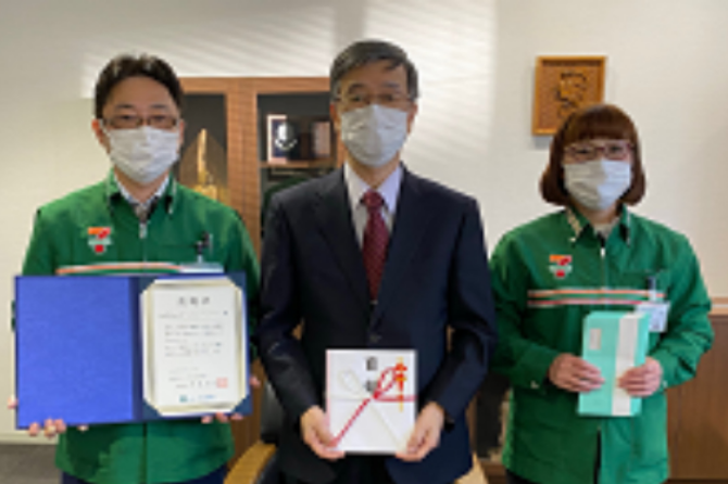 セブン‐イレブン店舗が入居する医療施設で働く皆様へポイントを付与した電子マネー「nanaco」を寄贈